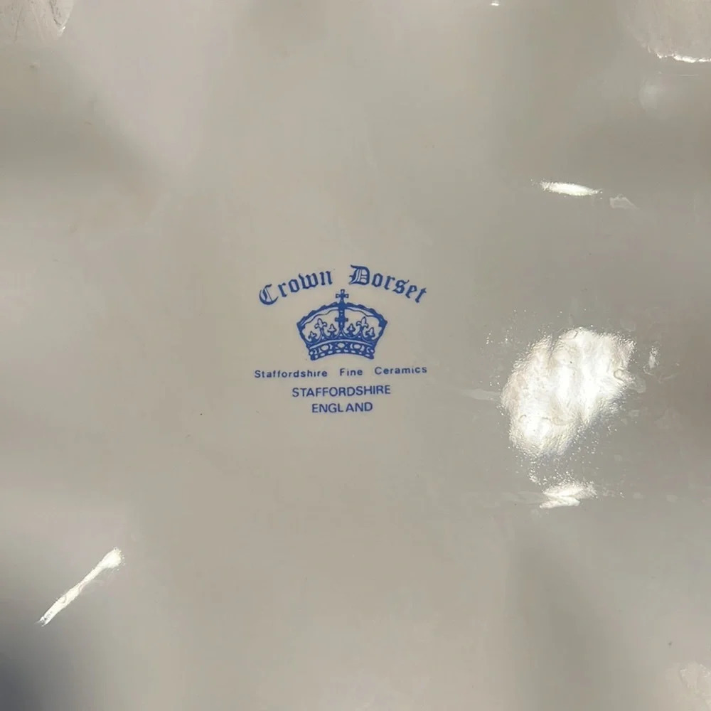 Vintage Crown Dorset Tea Pot Carriage Style Staffordshire England African Violet - Picture 9 of 10